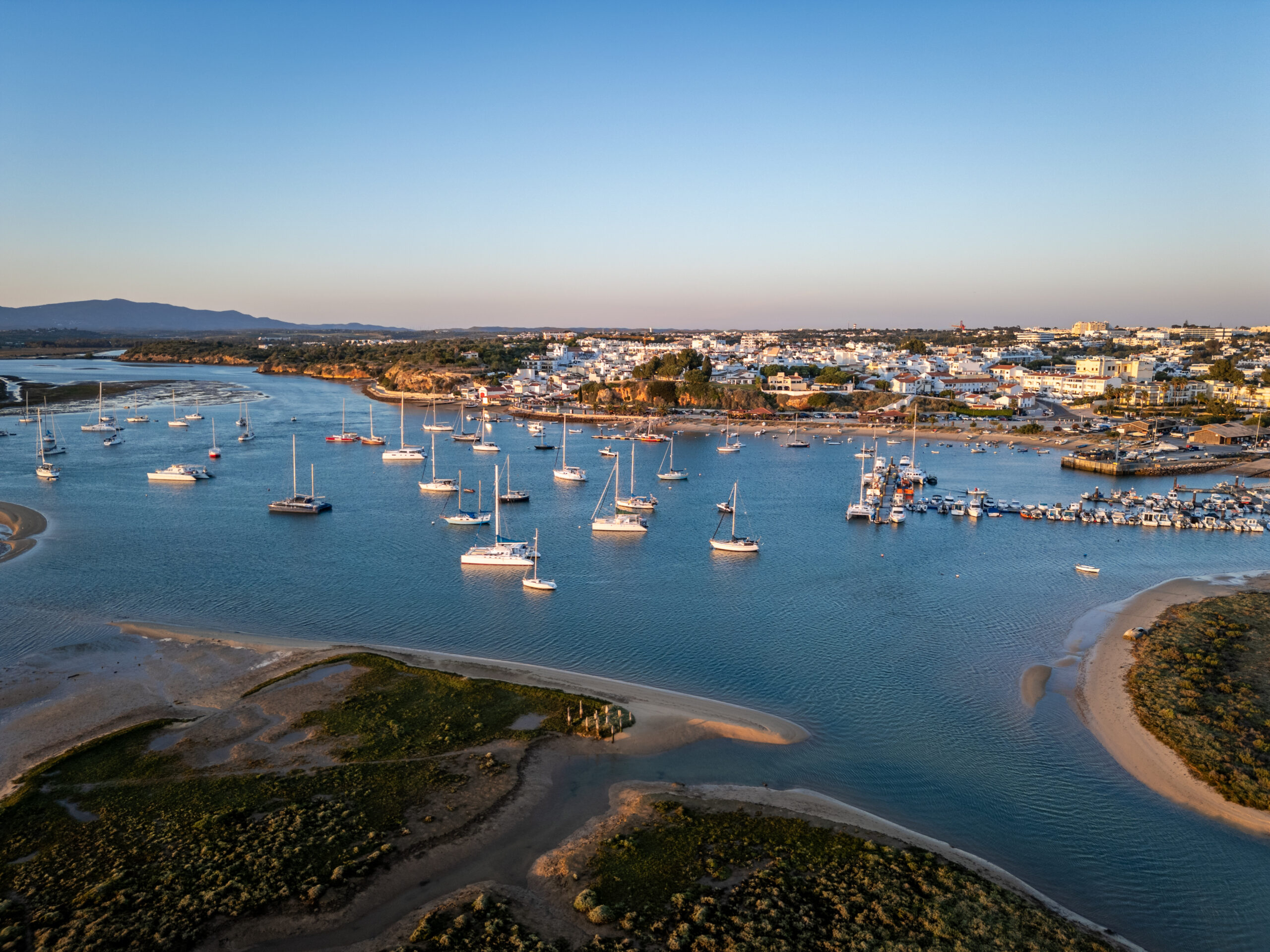 Sobre a Vila de Alvor - Vista Aerea